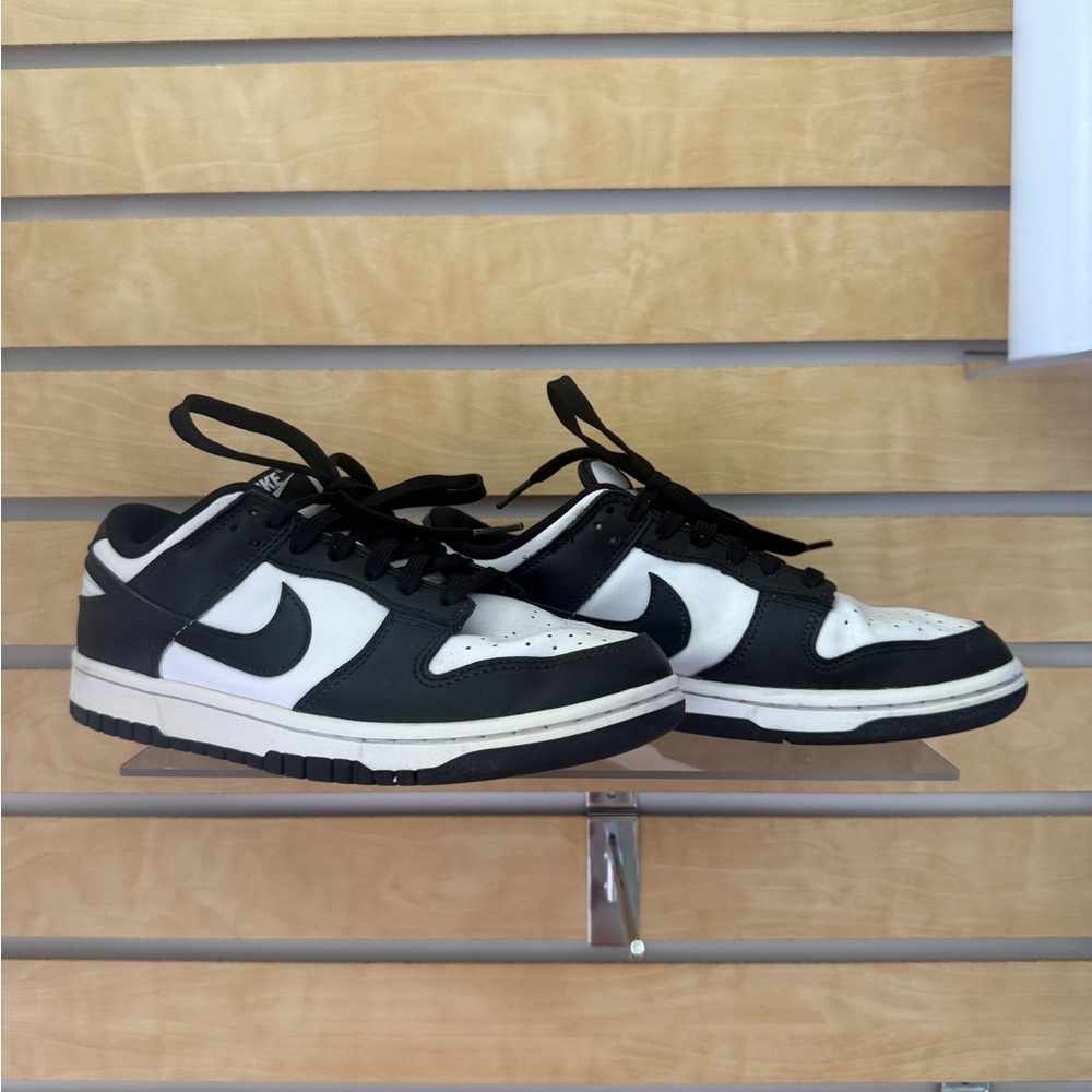 Nike Dunk Low Women's Shoes Black and White